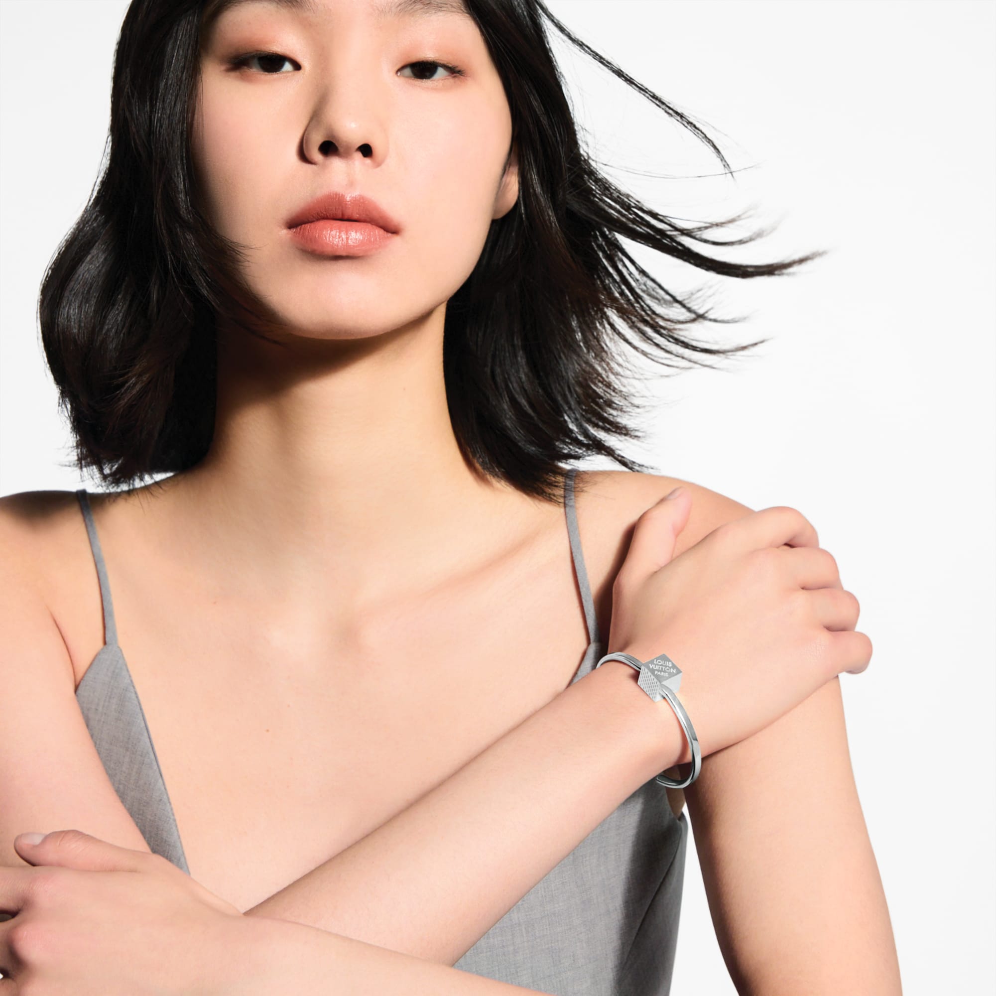 Louis Vuitton キューブ ブレスレット LV Cube Bracelet Silver S00 - Women - Fashion Jewelry | LOUIS